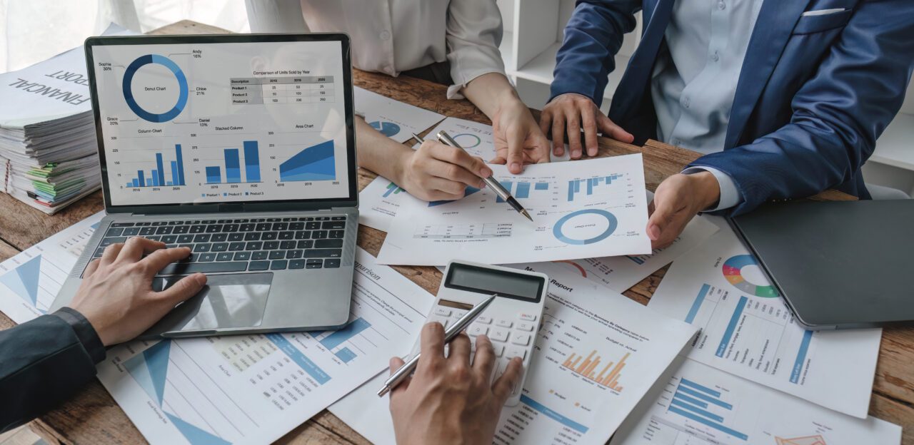 Goldstein accountants meeting with a client